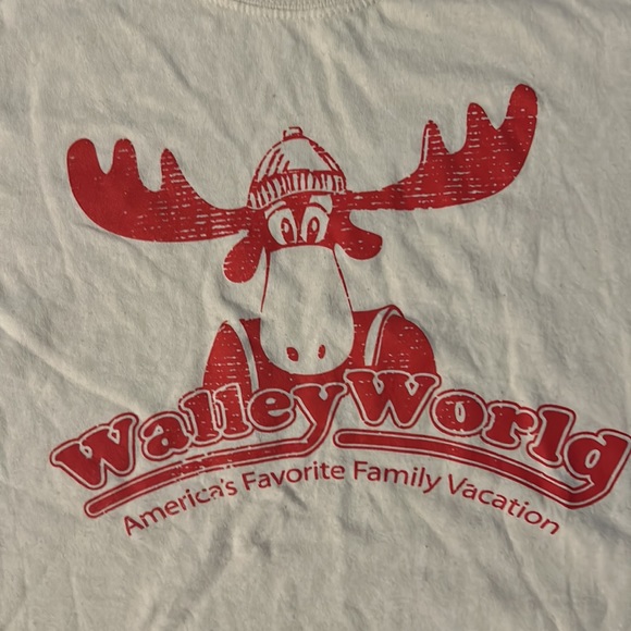 Vintage Wally World Tshirt - Picture 2 of 3